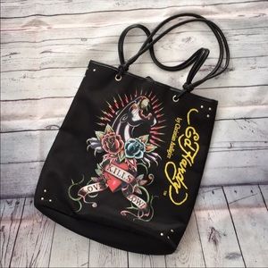 Ed Hardy purse... like new... very nice